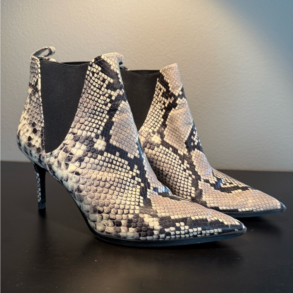 Zara Snakeskin Printed Heel Leather Ankle Booties Size 10